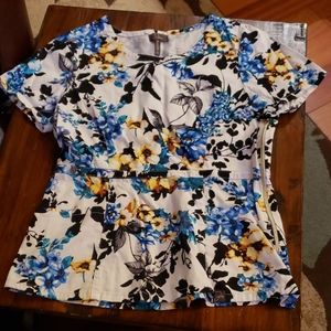 Jaanuu scrub top